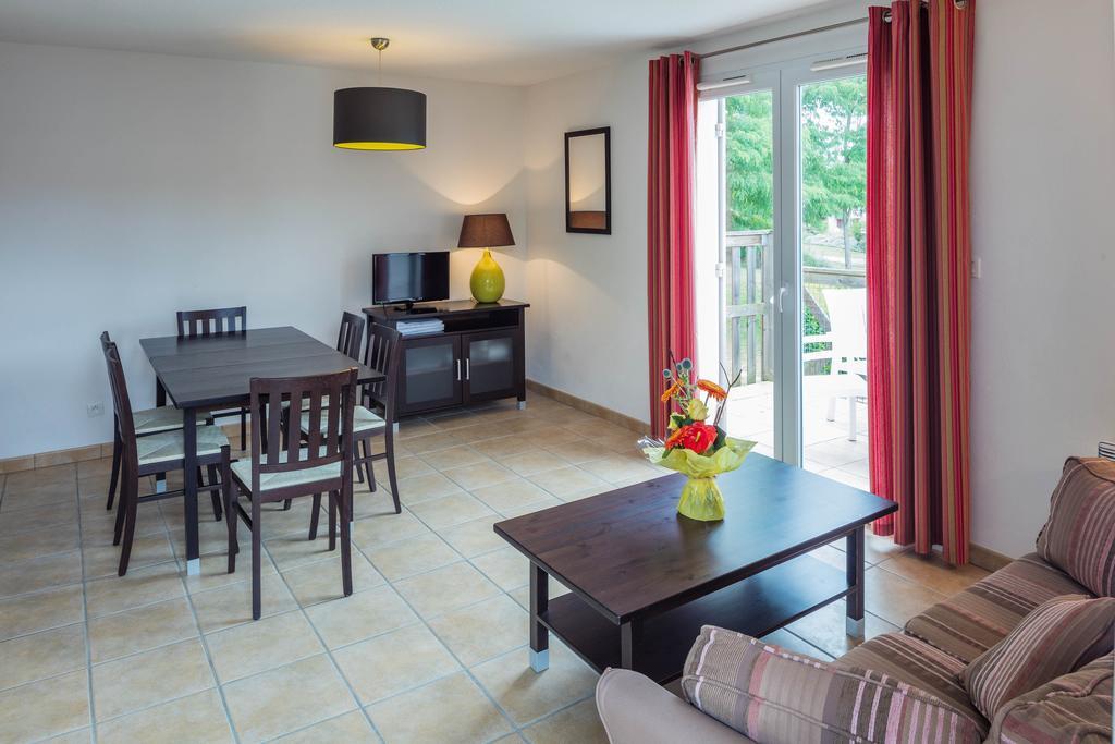 ברבסטה Vacanceole - Le Domaine Du Golf D'Albret מראה חיצוני תמונה